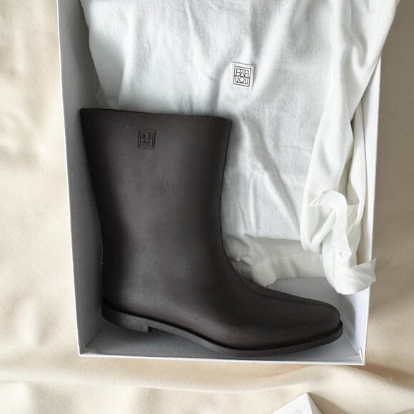 Toteme Rubber Rain Boots in Brown, size 42 - Picture 7 of 7